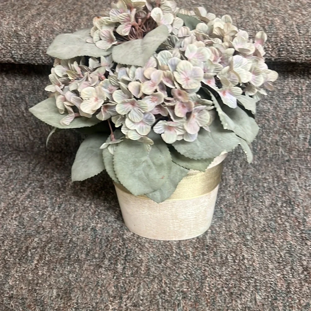 Top designs rd-541p floral decor arrangement colors green purple pink grey